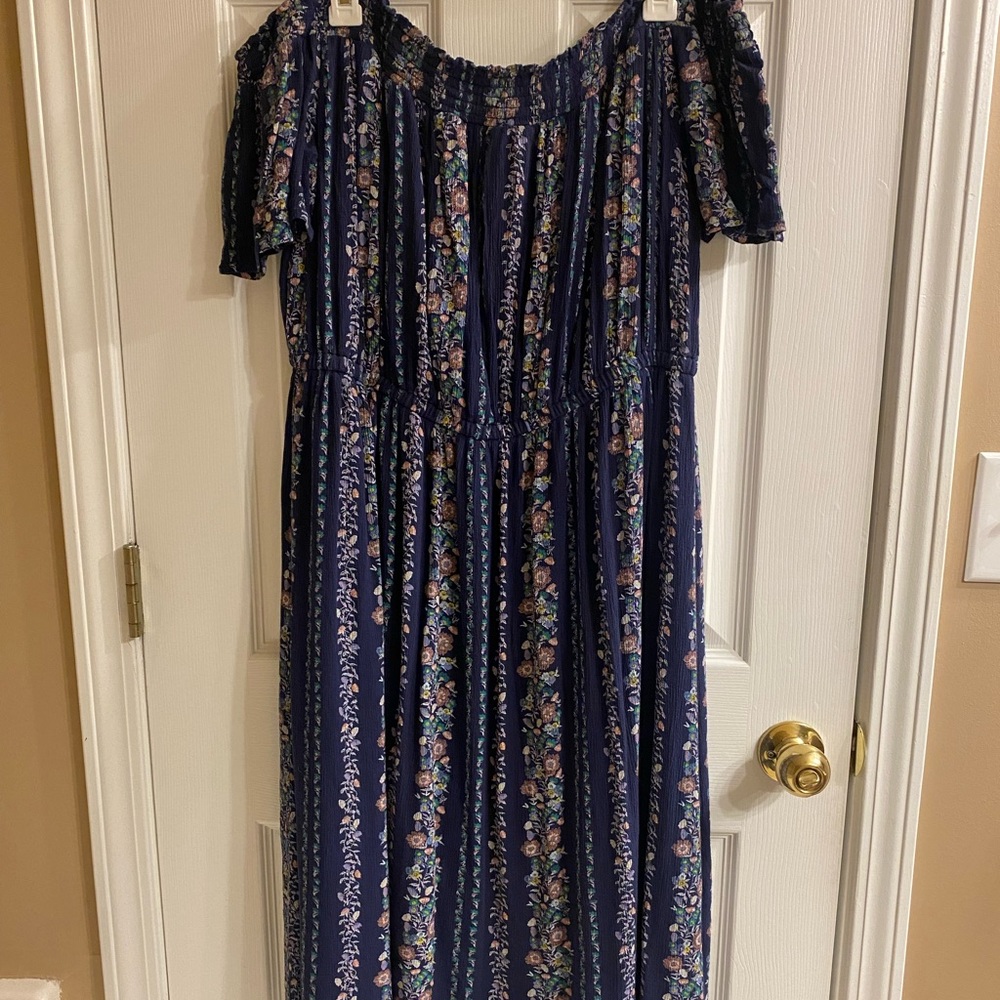 Off the shoulder floral midi dress